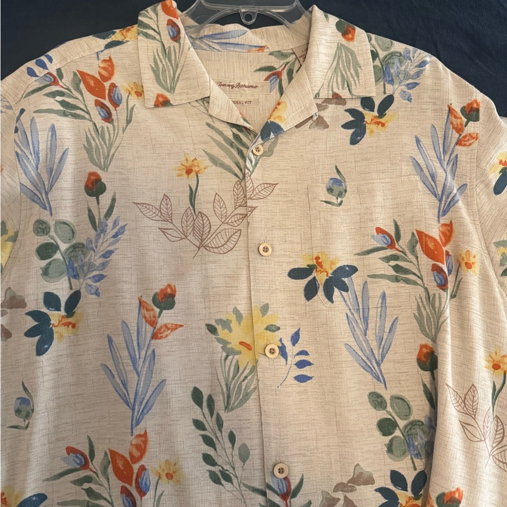 Tommy Bahama Cream Floral Button-Up Shirt